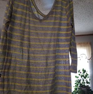 Yellow Stripped longsleeve low-cut sweater